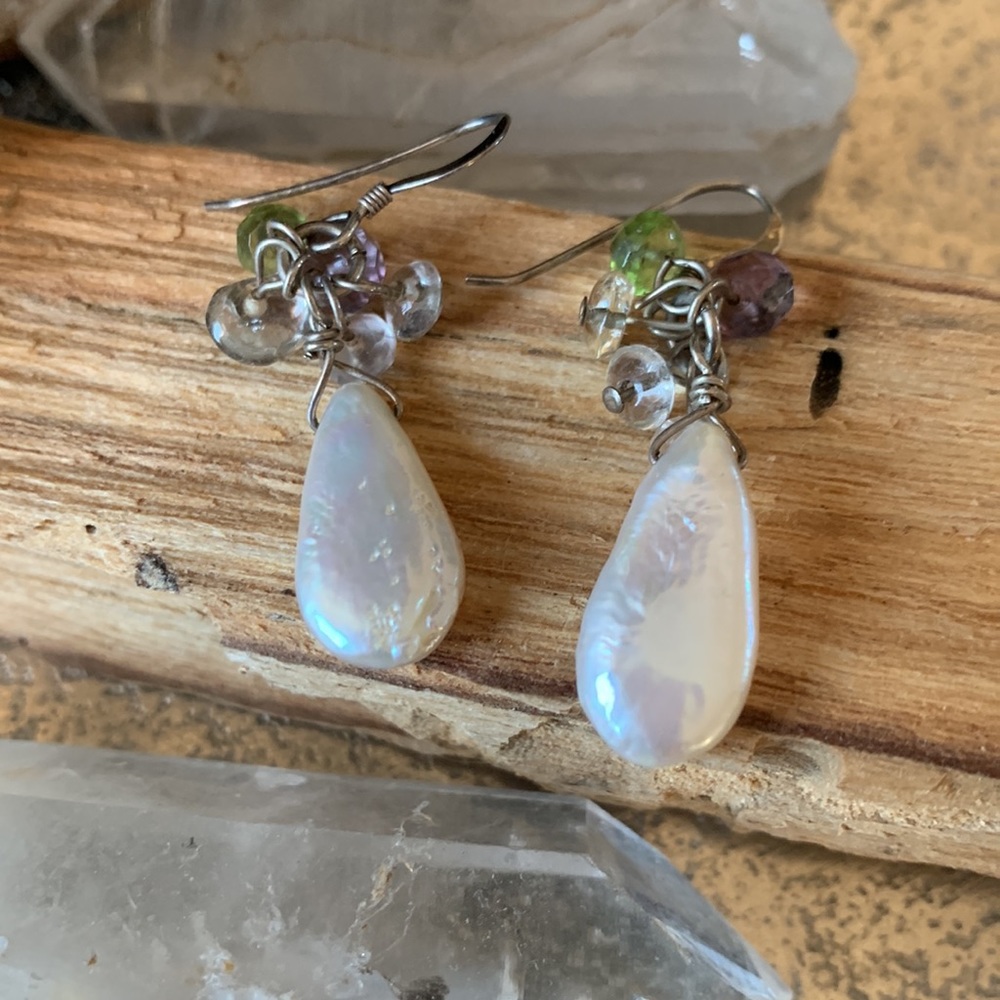 Pearl earring